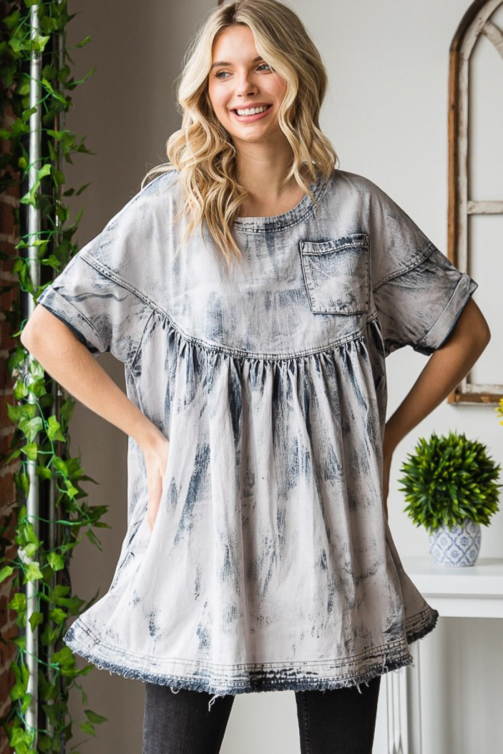 BLEACHED BIB TOP