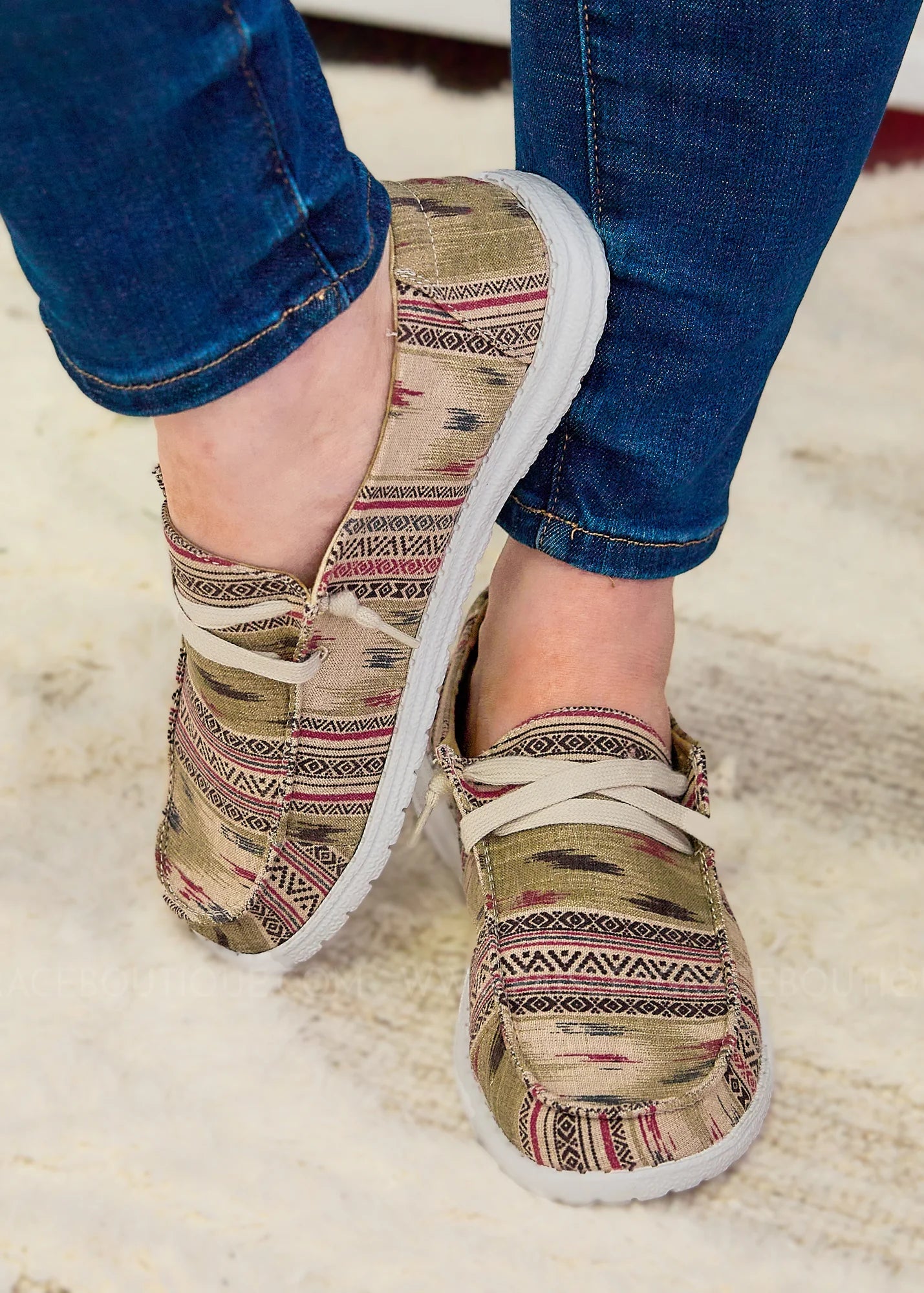 GYPSY JAZZ WOMENS HIP 3 SNEAKER