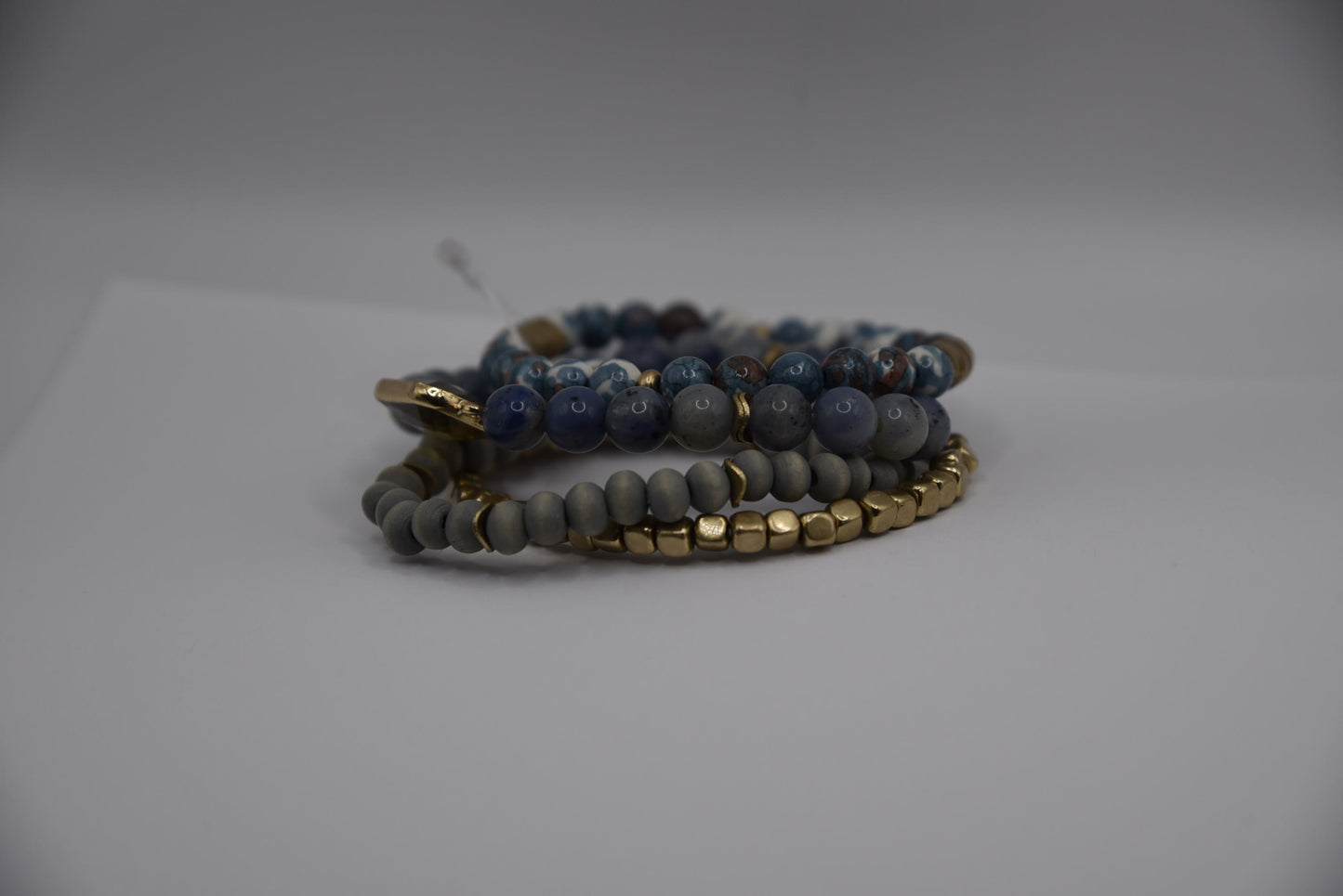 Bracelet expandable multi strand
