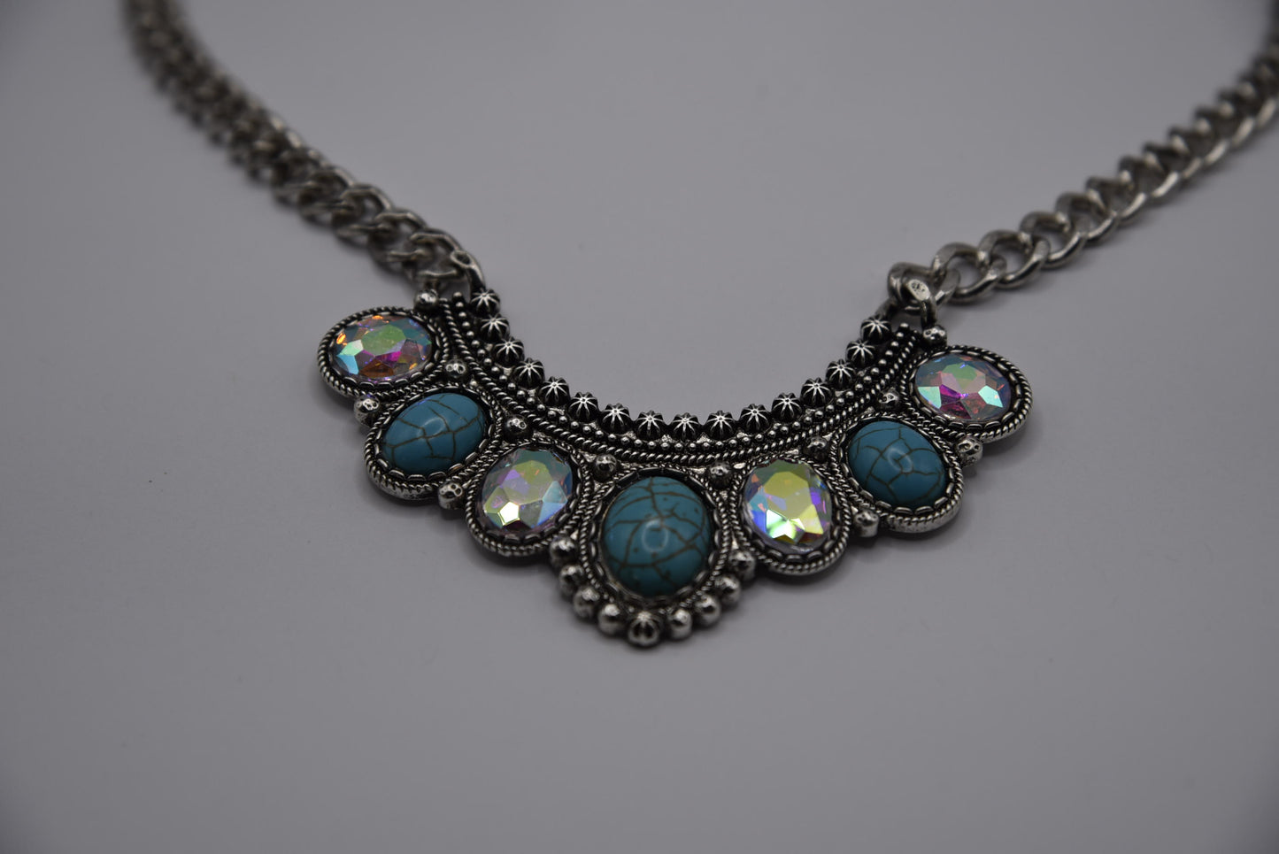 Necklace chain and pendant
