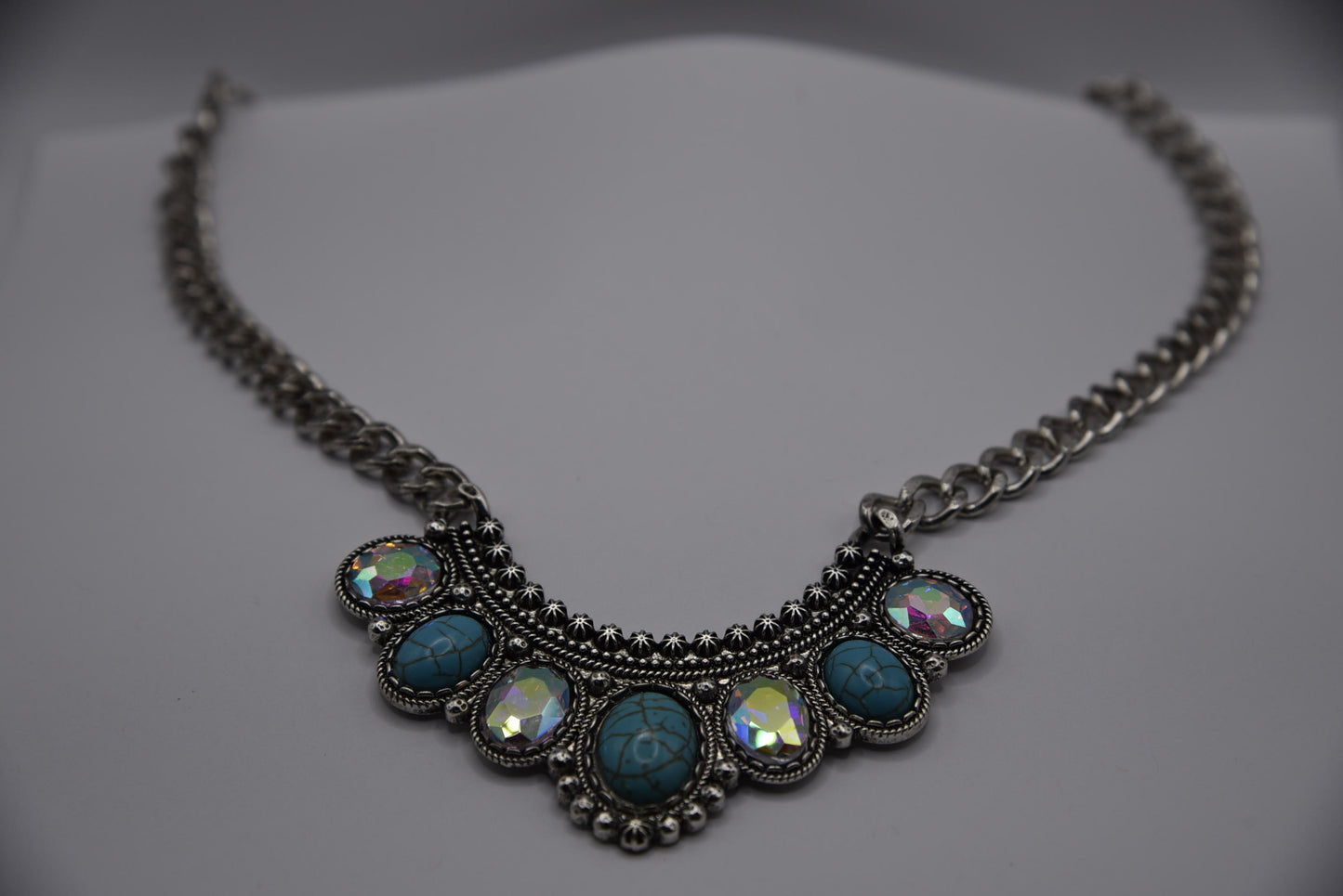 Necklace chain and pendant